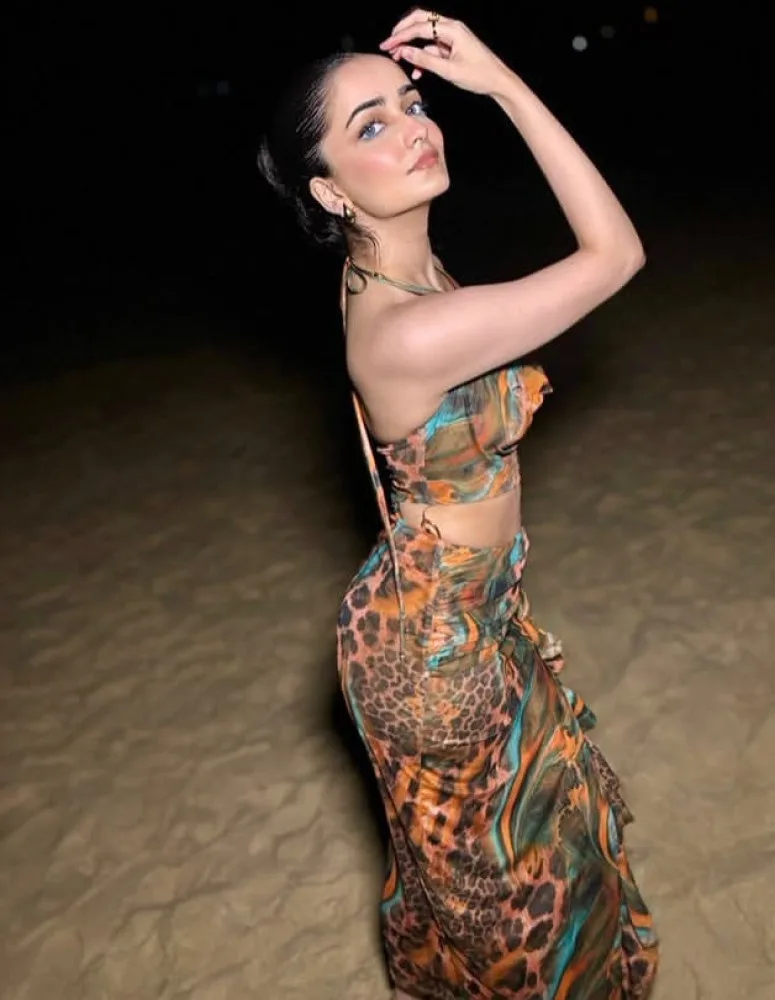 Kavya - College Girl in Mumbai